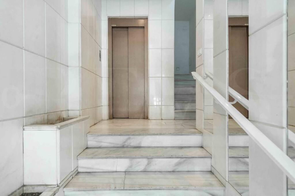Spacious & Authentic Apartment By Rems Málaga Exterior foto